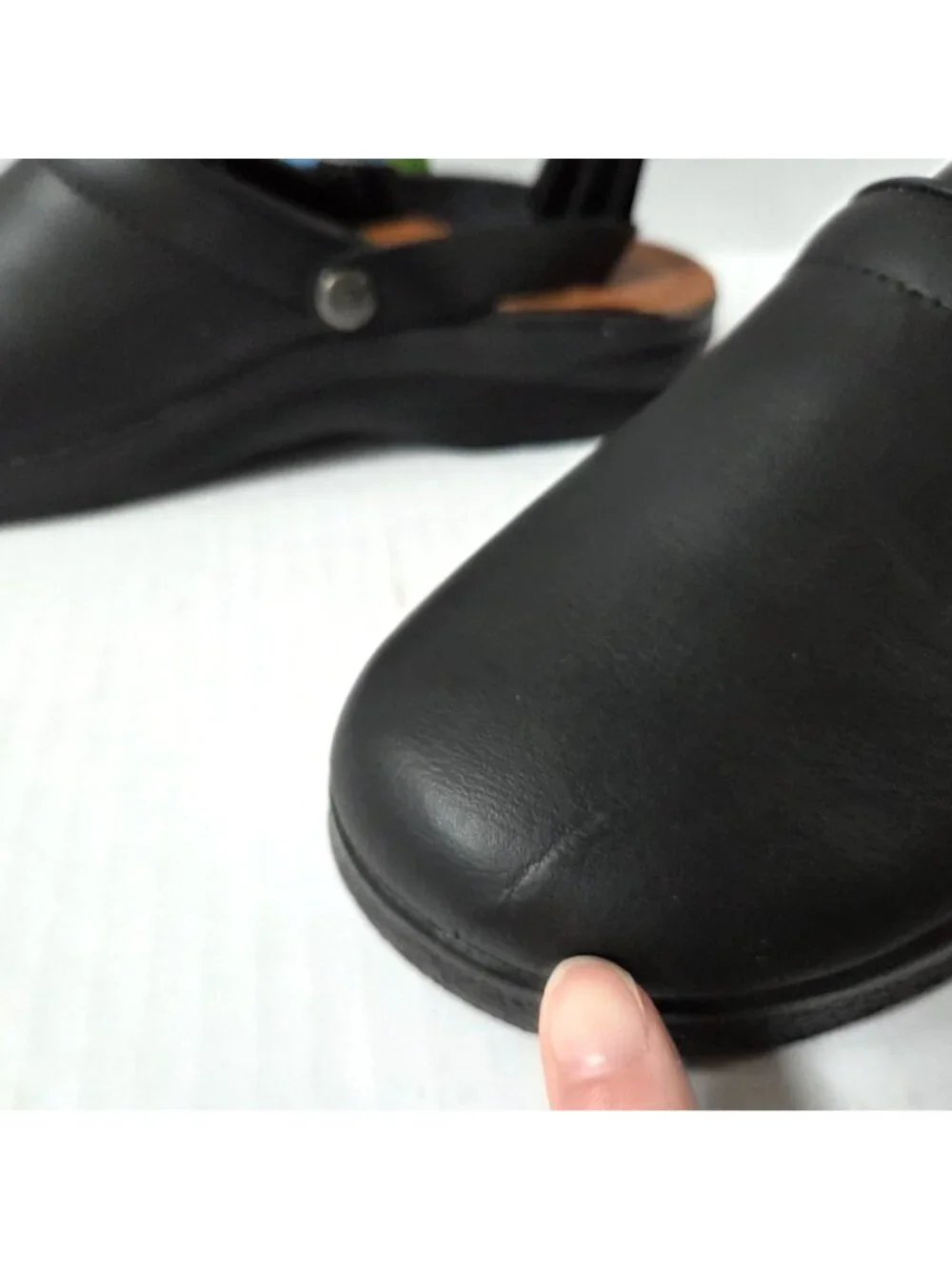 FlyFlot Shoes Mens 41 / 8 Black Leather Clogs Mules Anatomic Comfort NEW